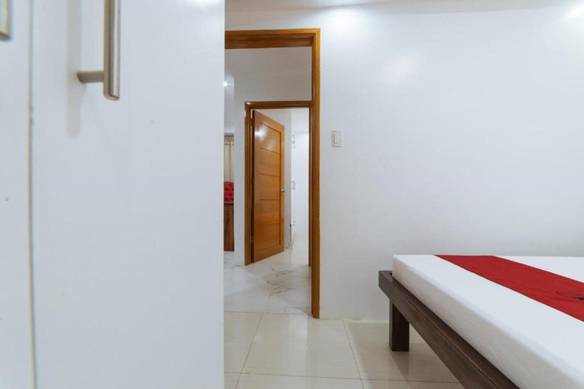 Reddoorz At Dbuilders Rooms Bangkal Makati ماكاتي المظهر الخارجي الصورة
