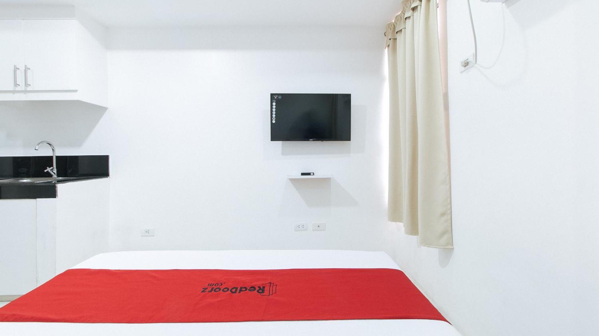 Reddoorz At Dbuilders Rooms Bangkal Makati ماكاتي المظهر الخارجي الصورة