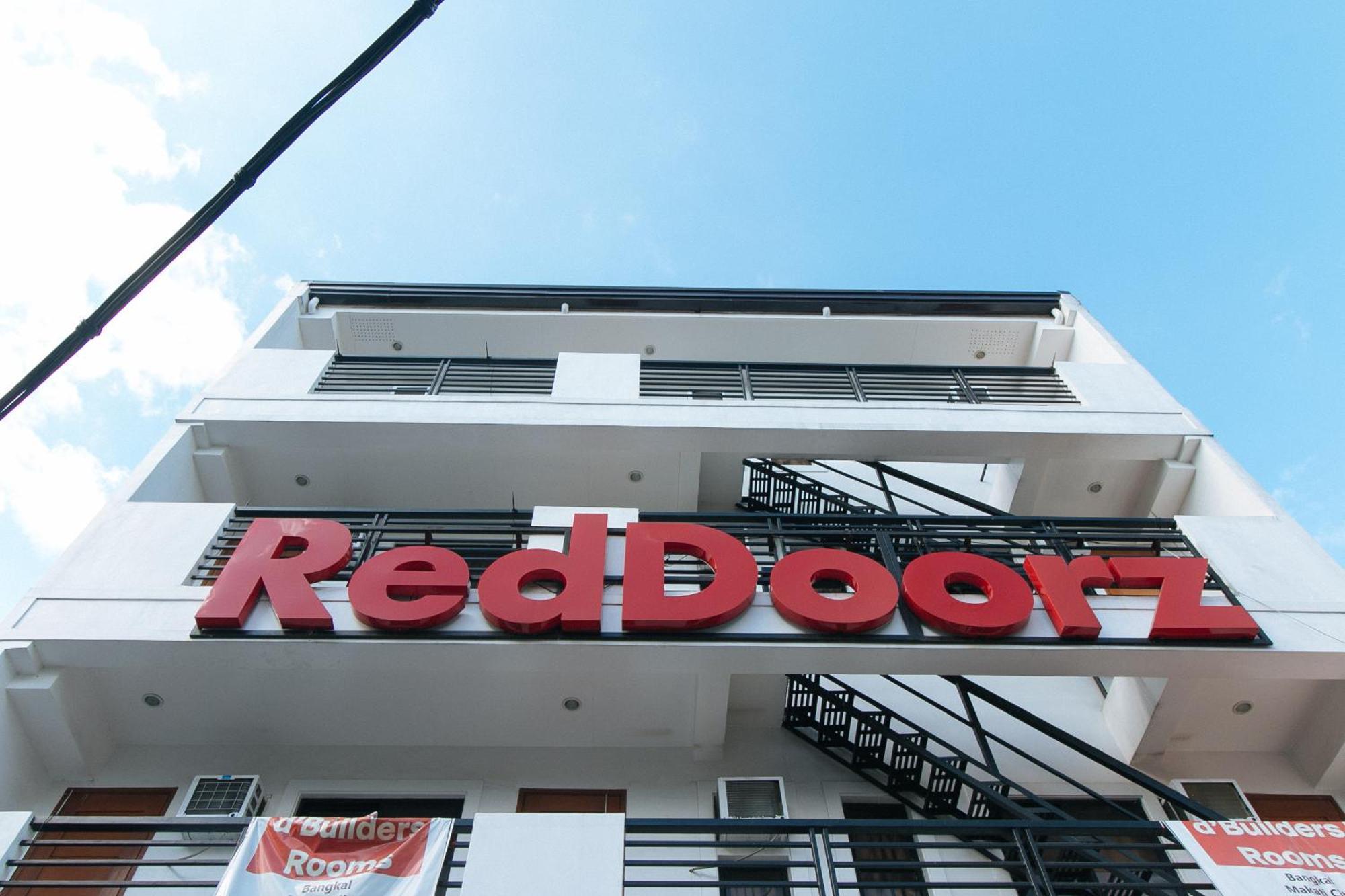 Reddoorz At Dbuilders Rooms Bangkal Makati ماكاتي المظهر الخارجي الصورة